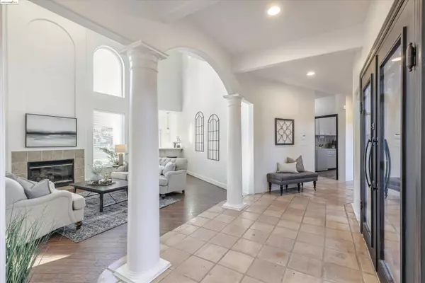 5611 Troon Ct, Discovery Bay, CA 94505