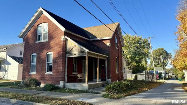 824 S 11TH ST, Quincy, IL 62301