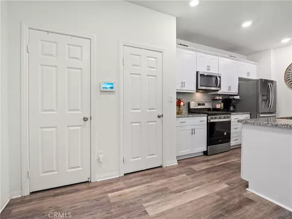 17117 Provo LN, Canyon Country, CA 91387