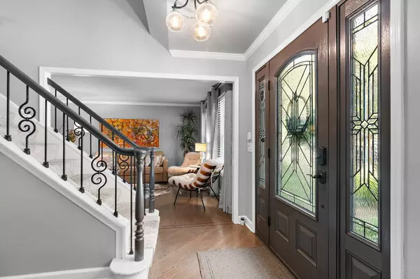 1628 Ambleside CIR, Naperville, IL 60540