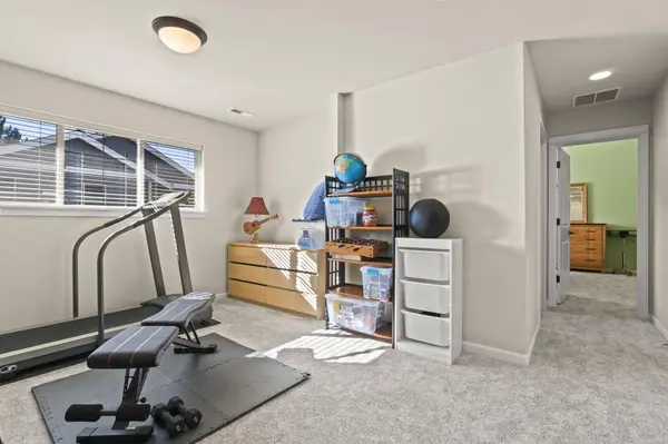 63098 Riverstone DR, Bend, OR 97703