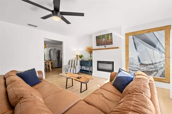 12718 N OREGON AVE, Tampa, FL 33612