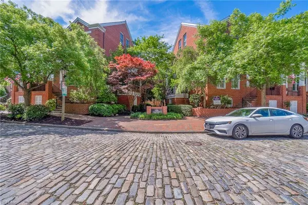 249 W Freemason ST #400, Norfolk, VA 23510