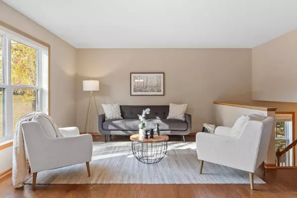 2849 Century TRL, Chanhassen, MN 55317