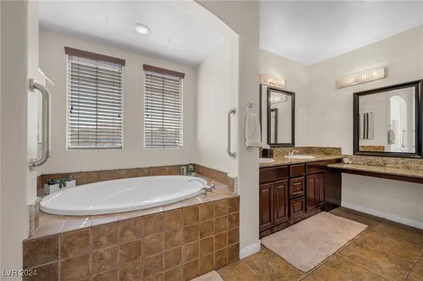 9720 Sandy Turtle Avenue, Las Vegas, NV 89149