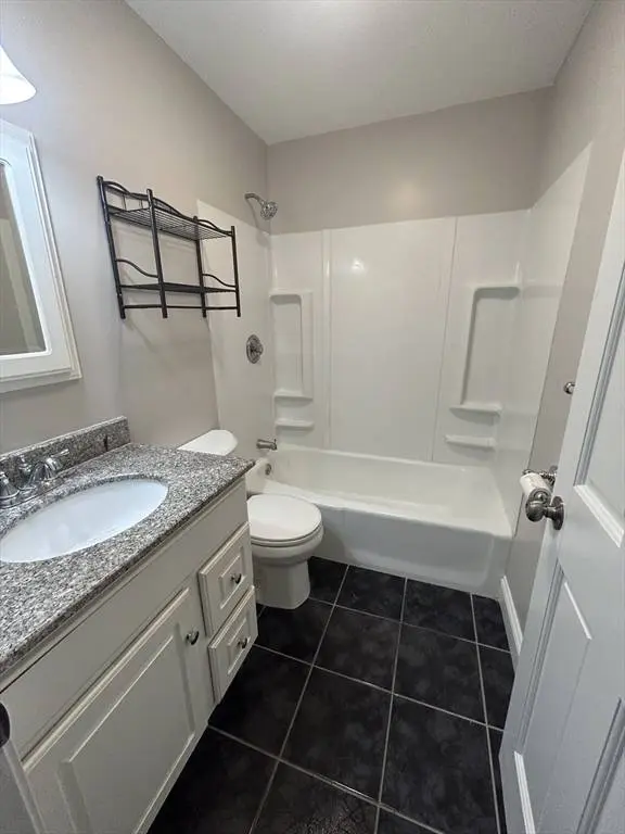 12 Kenmar Dr #76, Billerica, MA 01821