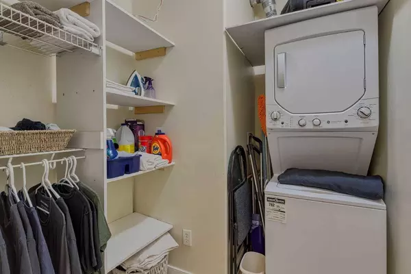 1800 14A ST SW #206, Calgary, AB T2T 6K3