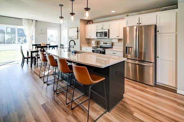 5955 Rosewood Drive, Mcfarland, WI 53558