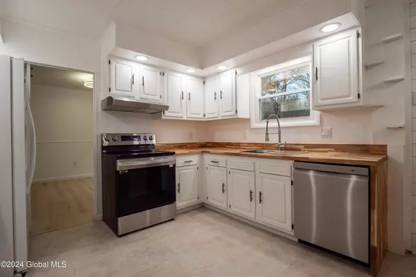 41 Wilton Road, Greenfield, NY 12833