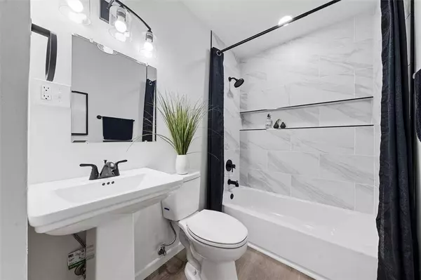 144 Meadowbrook Street, Waco, TX 76706