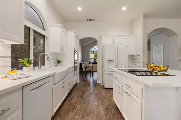 4904 Moonshadow CT, Rocklin, CA 95677