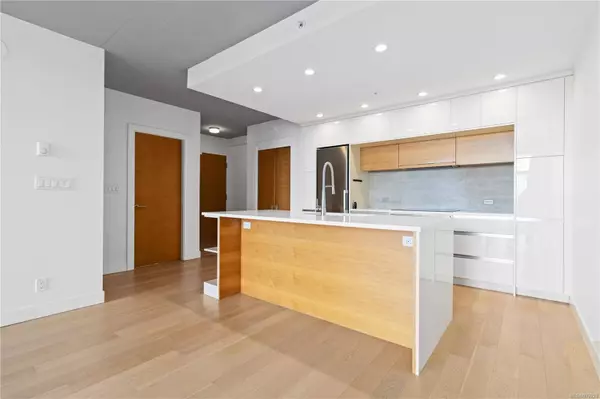 989 Johnson St #1101, Victoria, BC V8V 0E3