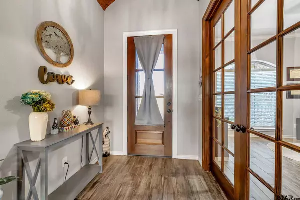 14662 Garden Valley Drive, Lindale, TX 75771