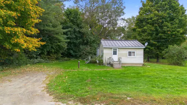 113 Tardiff Road, Clinton, ME 04927