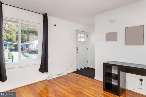 5204 LARLIN RD, Halethorpe, MD 21227