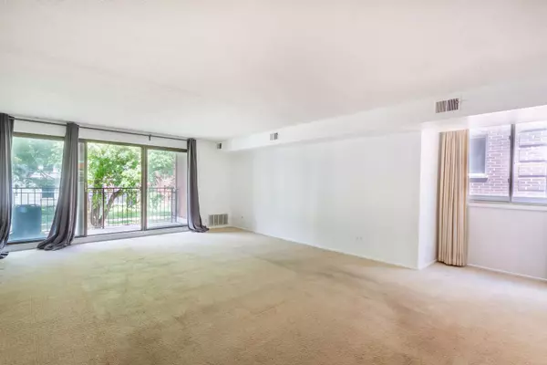 825 Pearson ST #2A, Des Plaines, IL 60016