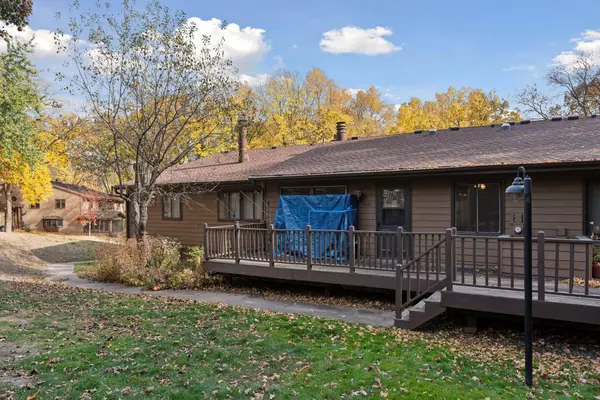 464 W Eagle Lake DR, Maple Grove, MN 55369