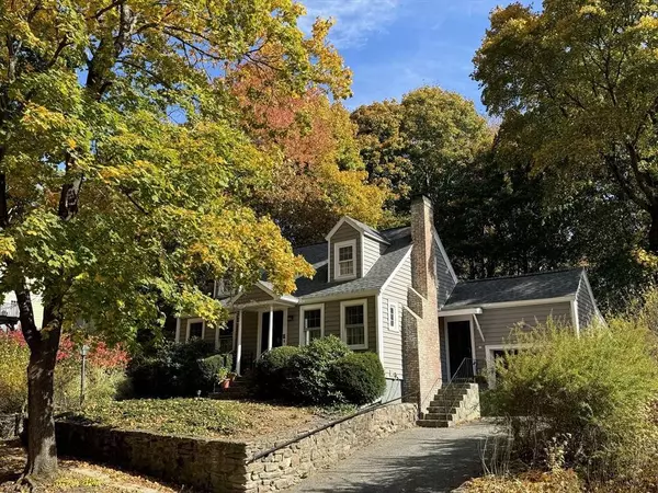 5 Westview Rd, Worcester, MA 01602