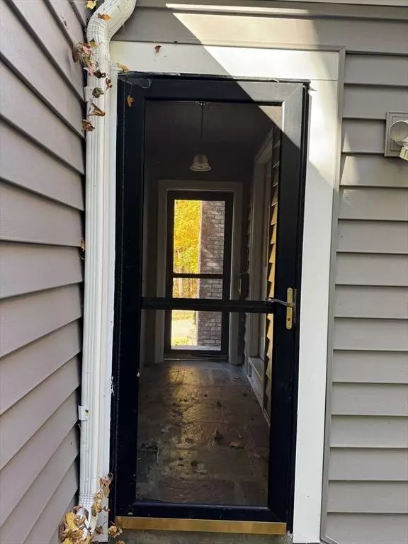 5 Westview Rd, Worcester, MA 01602