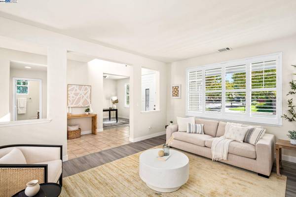 121 Brett Ave, Mountain House, CA 95391