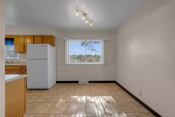 43 24th AVE SW, Cedar Rapids, IA 52404