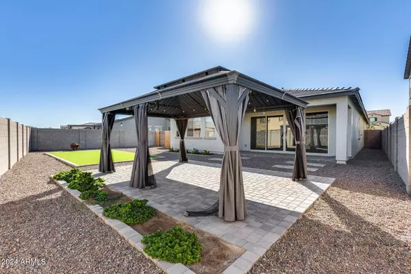 11676 W PARKWAY Lane, Avondale, AZ 85323