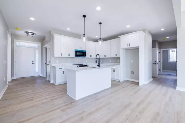 10220 DALMATIAN DR, Mcgaheysville, VA 22840