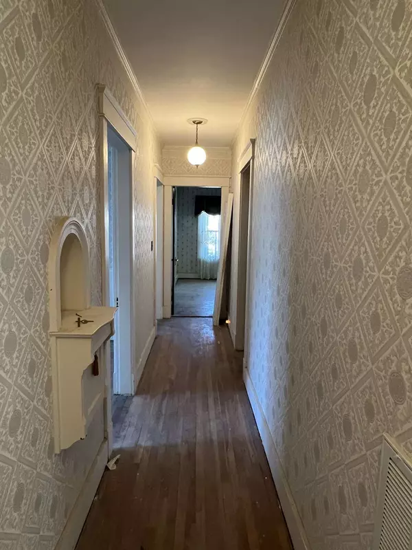 437 E College St, Pulaski, TN 38478