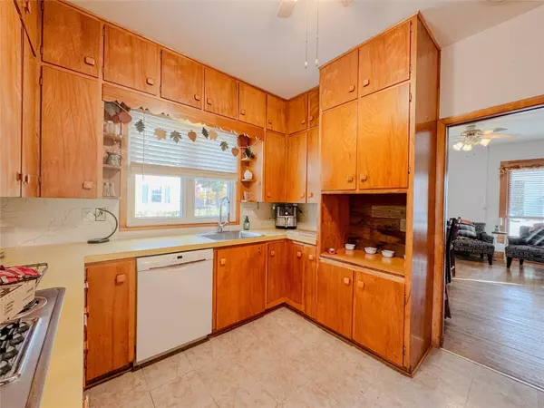 1205 K Avenue, Nevada, IA 50201