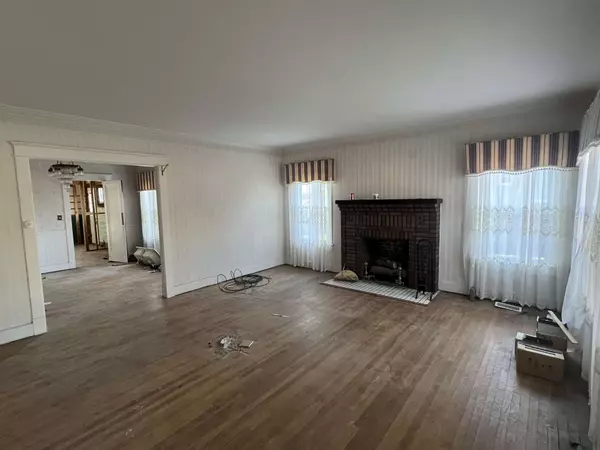 437 E College St, Pulaski, TN 38478