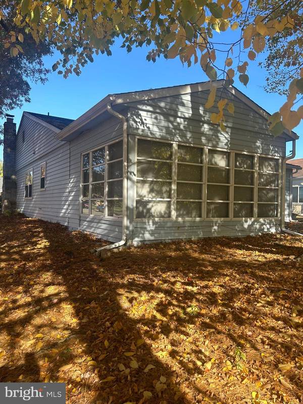 1 NEW CASTLE DR, Southampton, NJ 08088