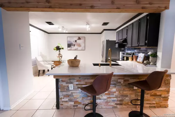 2518 JADE HL, San Antonio, TX 78251-2445