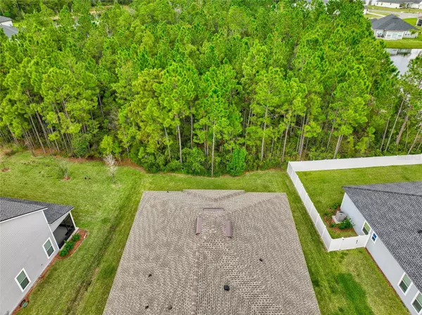 100 SUZANNE LAKE DR, Saint Augustine, FL 32095