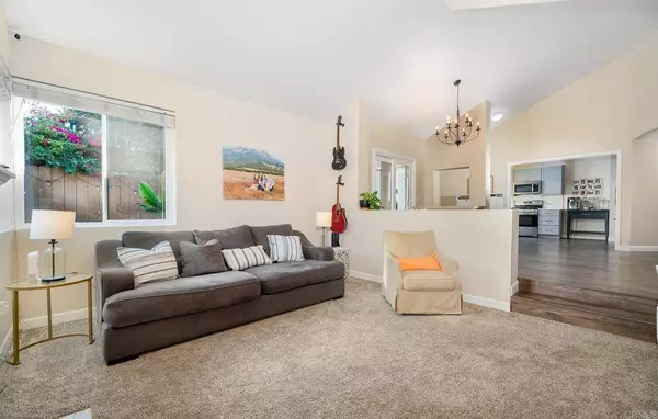 1956 Villa Del Dios Glen, Escondido, CA 92029