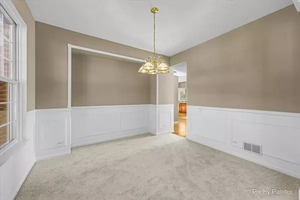 1 Gillingham CT, Algonquin, IL 60102