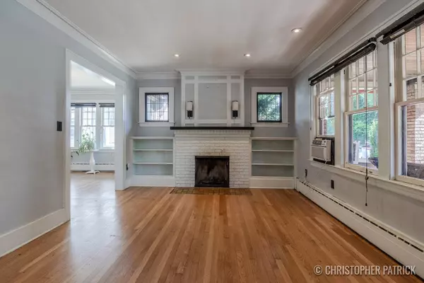 1951 Plainfield NE Avenue, Grand Rapids, MI 49505