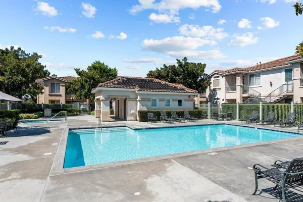 10750 Sabre Hill Dr #248, San Diego, CA 92128