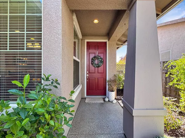 1231 Hawthorne LN, Lincoln, CA 95648