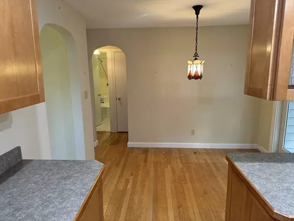 5 Westview Rd, Worcester, MA 01602