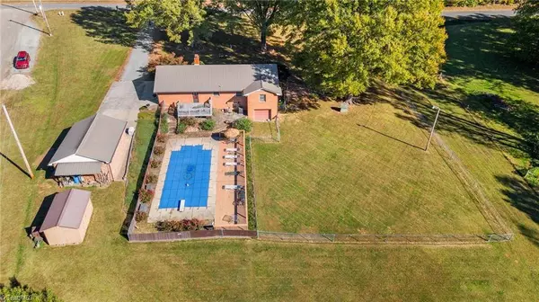 579 Arvil Hunt RD, Lexington, NC 27295