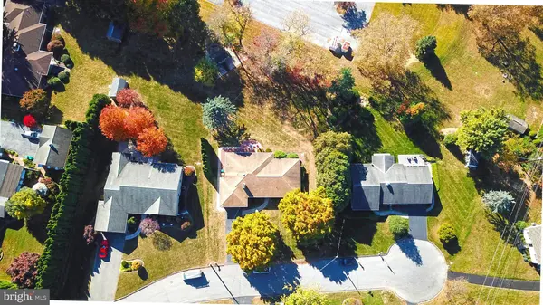 3304 MARWOOD LN, Easton, PA 18045