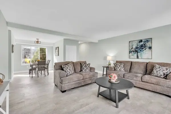 80 Nassau Dr #80, Springfield, MA 01129