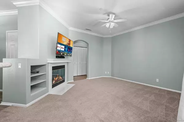 10750 Sabre Hill Dr #248, San Diego, CA 92128