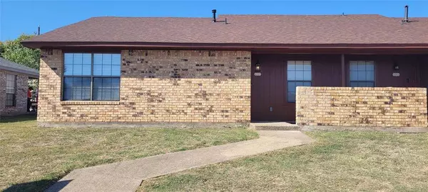 1717 Creekview Drive, Glenn Heights, TX 75154
