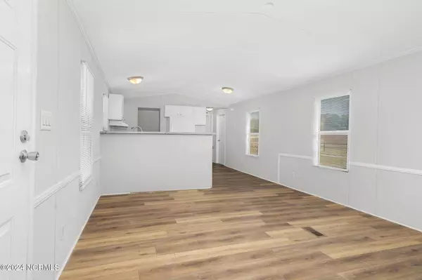 7230 Simmons RD, Castalia, NC 27816