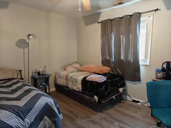 431 E Green Oaks Court, Addison, IL 60101