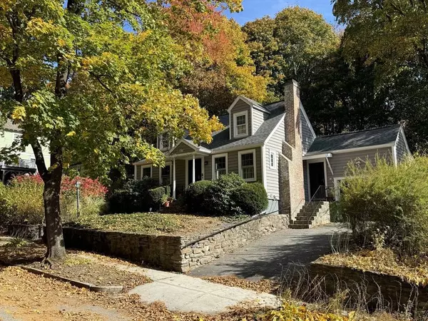 5 Westview Rd, Worcester, MA 01602