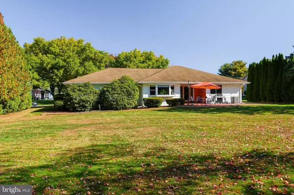 3304 MARWOOD LN, Easton, PA 18045