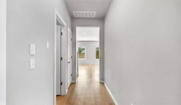 5451 Selah St, Springdale, AR 72764