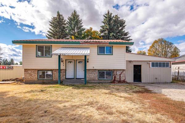 703 N Vernon Ave #705 N Vernon Ave, Deer Park, WA 99006